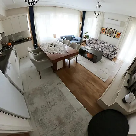Apartman Fatos's Spacious 2br - Old Town 5 Min Away