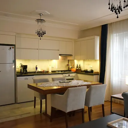 Fatos's Spacious 2br - Old Town 5 Min Away Apartman *
