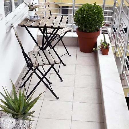 Fatos's Spacious 2br - Old Town 5 Min Away 아파트 안탈리아